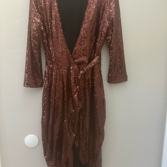 Venus Wrap Midi Sequins Dress - Picture 3 of 5